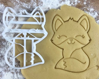 Cute fox cookie cutter, Baby fox cookies, woodland baby shower, fondant clay cutter, Animal lover gift, Gift for mom, woodland cookie cutter