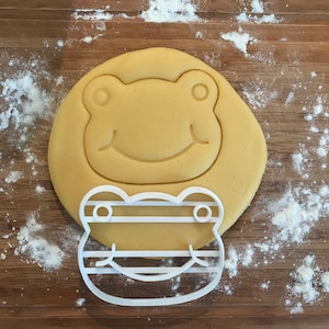 Frog cookie cutter, woodland baby shower, fondant clay cutter, Animal lover gift, Gift for mom, DIY wedding favor, woodland cookie cutters