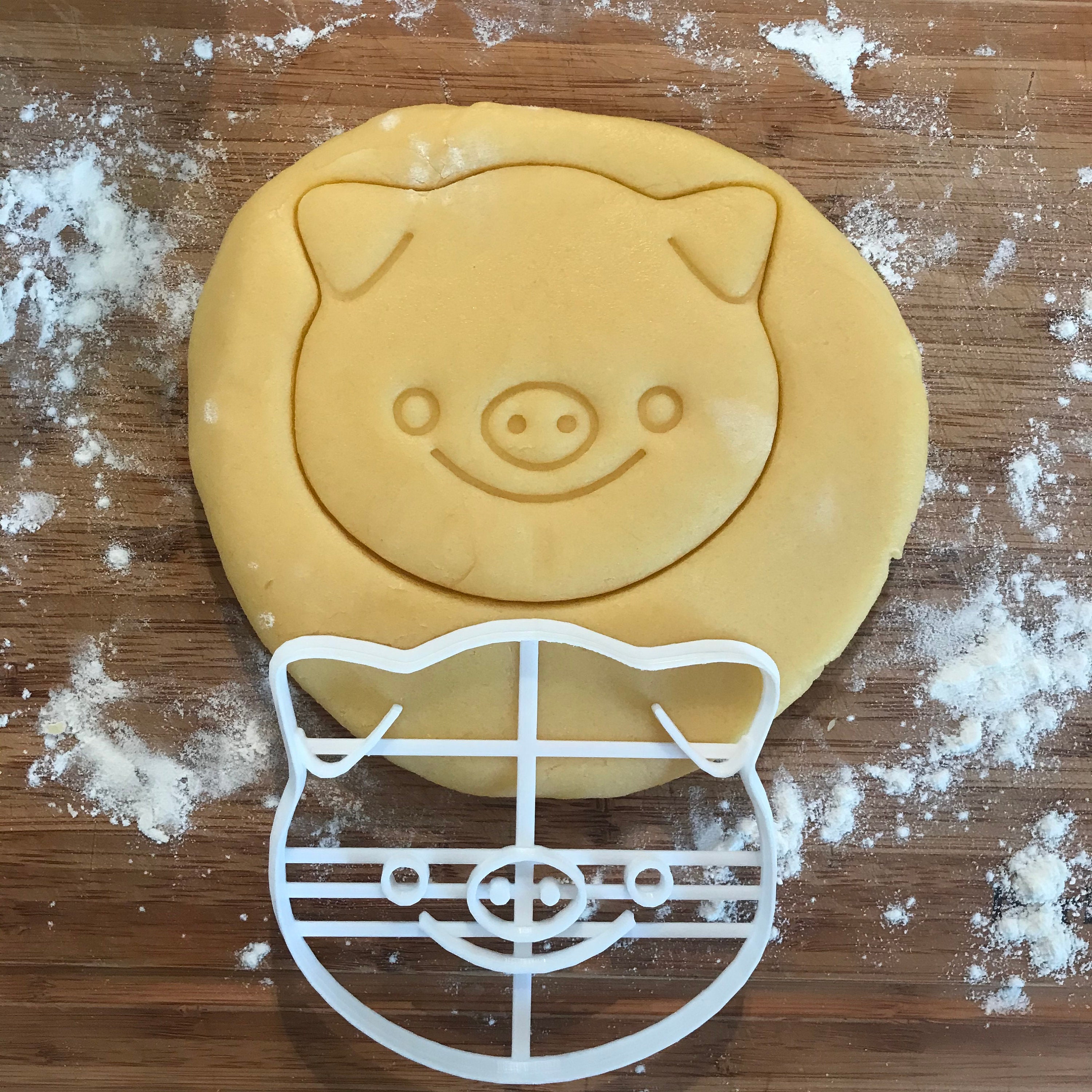 Pig cookie cutter. Cute small swine cookie stamp. Baby shower and birthday  gift cookies. Miniature animal press, Fondant Cutter, Clay Cutter