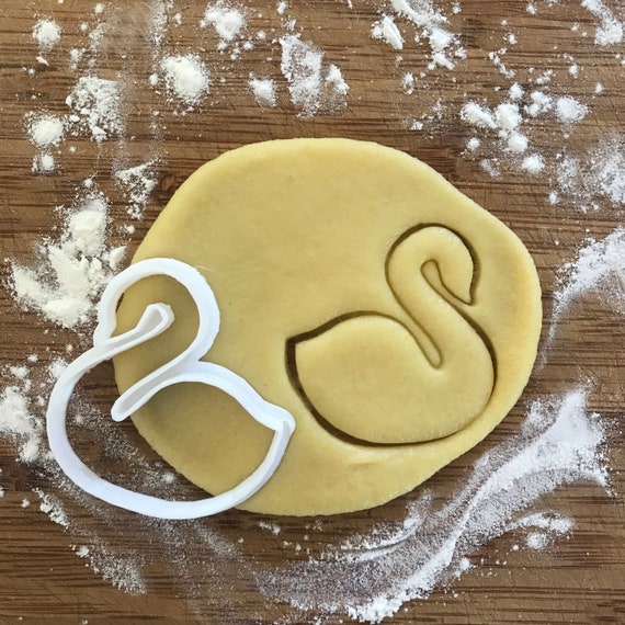 Swan cookie cutter, bird cookie cutter, Swan fondant cutter, Polymer clay Cutter, Fondant cutter, Jewelry cutter, Earring cutter
