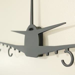 Airplane Key Hook Gift For Pilots & Aviation Enthusiasts &quot;Queen of the Skies&quot;