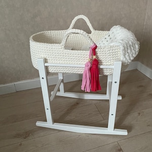 Cuna blanca para muñecas, portabebés con ropa de cama, cuna para muñecas, cuna para juguetes, muebles para muñecas, regalo de primer cumpleaños para hija