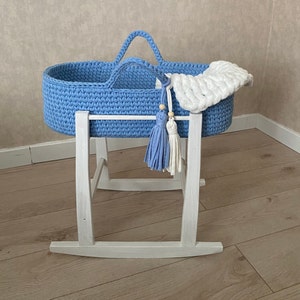 Moisés para muñeca. Cesta de muñecas de ganchillo. Moisés para muñecas. cuna de juguete para muñecas. Porta muñecas, cesta tejida para muñeca. lugar para dormir para muñeca