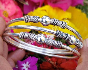 Ensemble de bracelets joncs empilables en argent sterling : joncs boules bohèmes
