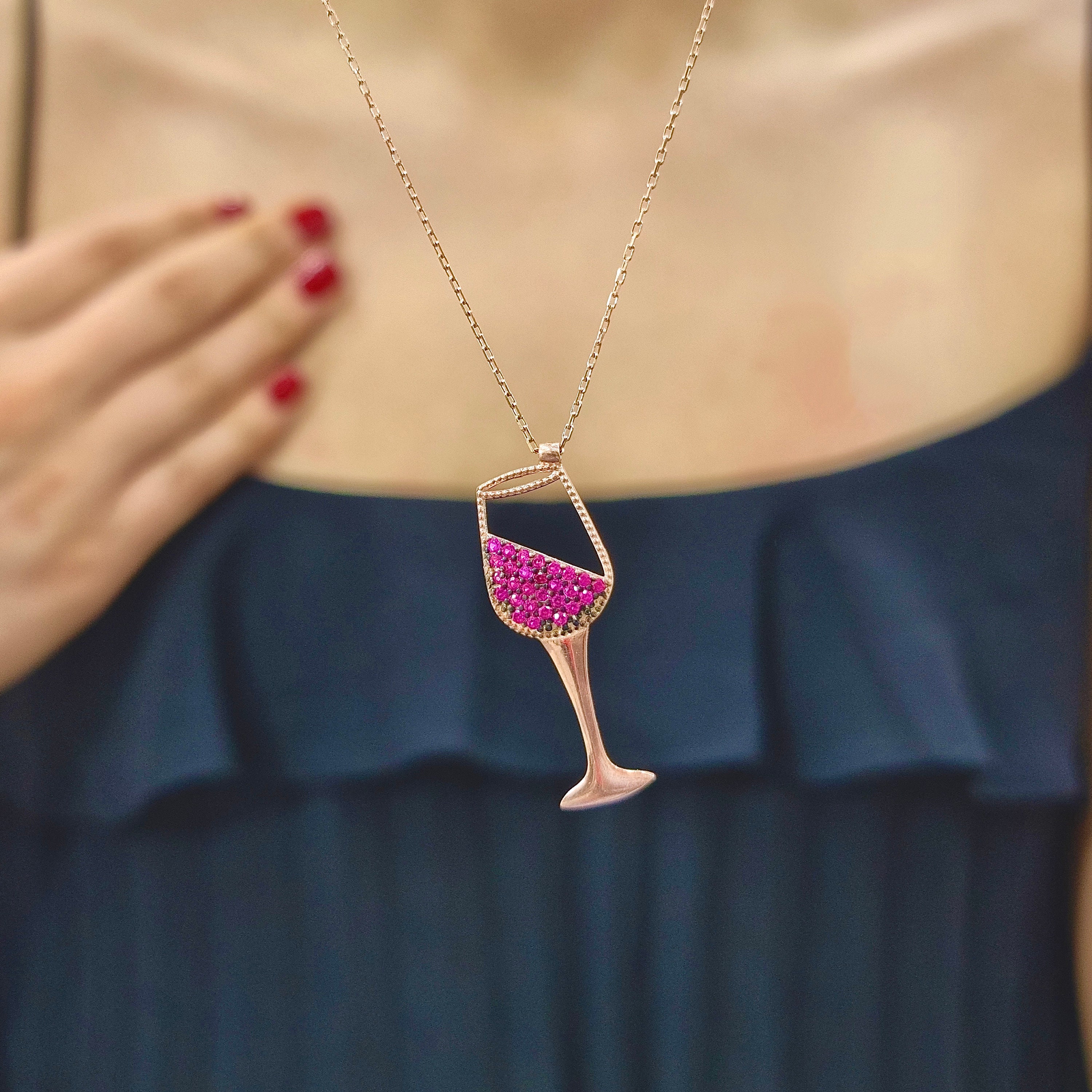 Olive trends shop wine necklace