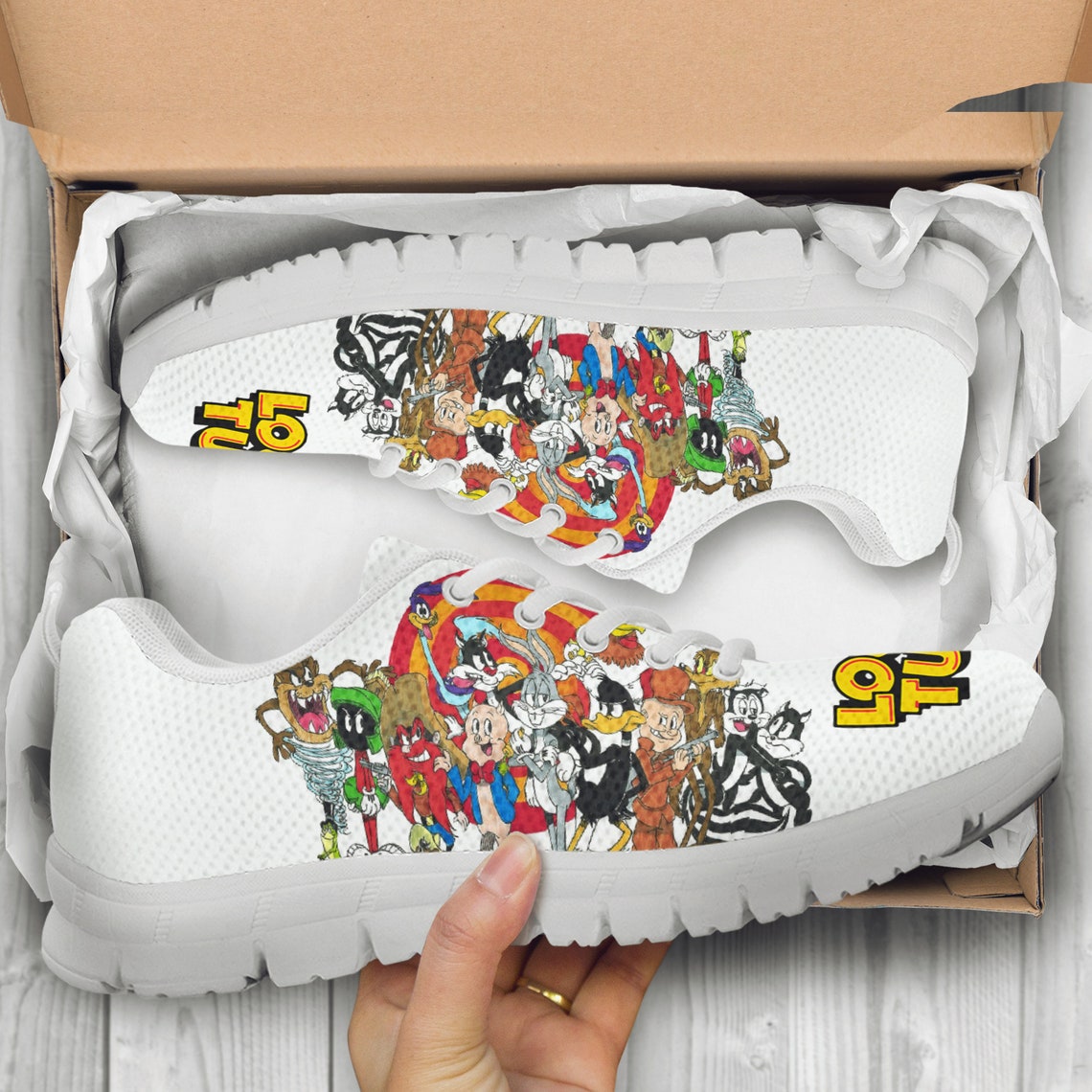 looney tunes lebron james shoes