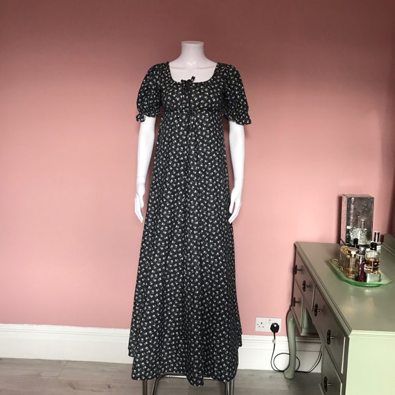 Vintage 1970's Laura Ashley dress