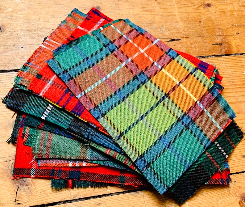 24 PATCHWORK TARTAN RECTANGLES Wool image 1