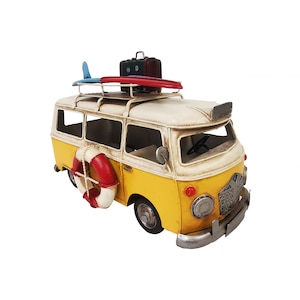 Metal Bus with Board and Luggage