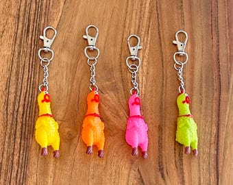 Llavero divertido de pollo gritando / Colgante de bolso de pollo de goma / Accesorio de humor para enfermeras / Llavero de juguete antiestrés / Regalo para compañeros de trabajo