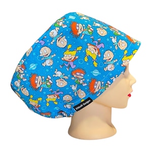 Scrubmuts in jaren 90 cartoon euro stijl verstelbaar tuimelen | Gezondheidszorg | OK-verpleegkundige arts | Chirurgische pet voor kinderen | Leuke medische mutsen | Satijn gevoerd