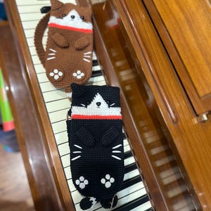 Bolso de pecho de gato de crochet hecho a mano / bolso bandolera / bolso para teléfono, billetera, almacenamiento de lápiz labial / regalo para ella, niño, hija, cumpleaños, gatito
