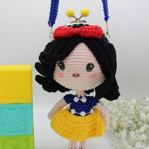 Snow-white Princess Crochet Toddler Purse, Little Girl Purse, Birthday Gift, Little Girl Gift, Christmas gift, Best gift for kids, P3