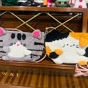 Bolso de pecho de gato de crochet hecho a mano / bolso bandolera / bolso para teléfono, billetera, almacenamiento de lápiz labial / regalo para ella, niño, hija, cumpleaños, gatito