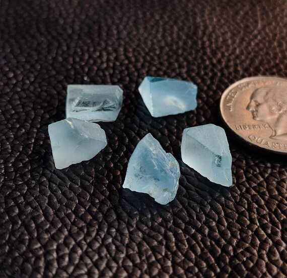 Natural Blue Topaz Rough| Unheated Blue Topaz Rough For Making Jewelry|  Blue Topaz Rough| Blue Topaz Crystals For Gifts| Specimen Crystals