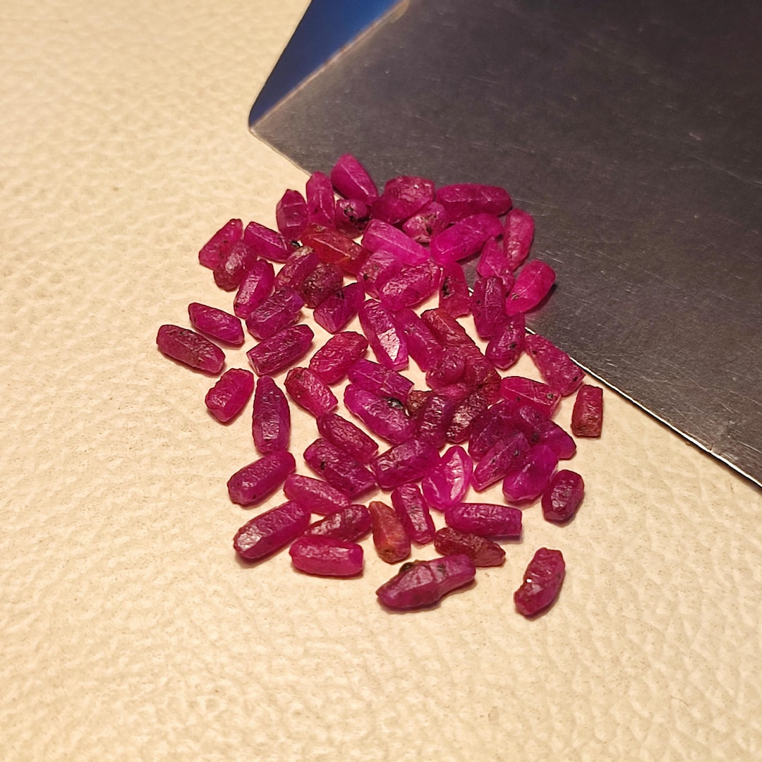 Raw Shape 100% Natural African Ruby Rough Pancil Shape Earth Mined Ruby Raw ...