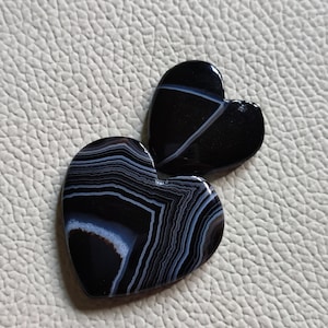 2Stk Unglaublich hochwertige Qualität 100% Natur Schwarz Banded Achat Herz Form Cabochon Lose Edelstein zur Herstellung von Schmuck Achat Herz AO