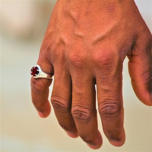 MENS RED GARNET Ring, Gold Signet Ring, Gemstone Signet ring, Ruby Mens Ring, Rhodolite Garnet ring For Men, Gold Signet Ring, Husband Gift