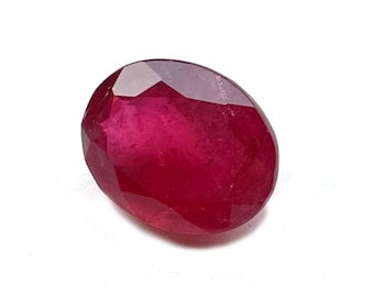 Faceted Oval Pink Tourmaline Gemstone: 4.10 Cts, 12.3X9.4 MM