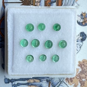 3MM Emerald Round cabochon 10 Piece Lot Natural Emerald Green Round Cabochon Green color loose gemstone For Jewellery Making.