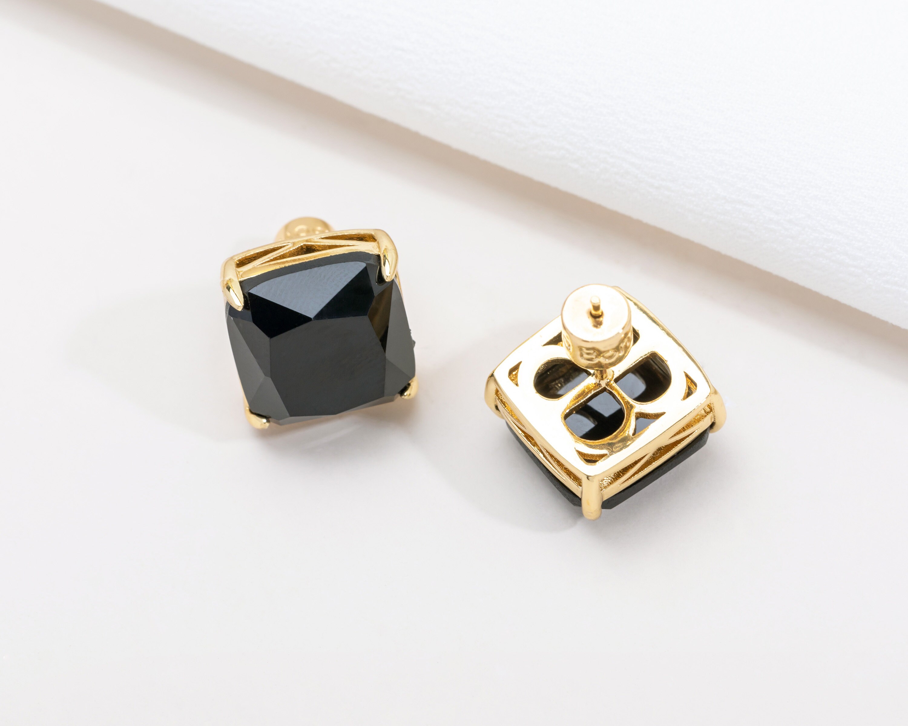 [BLACKMUSE] ソンイェジン着用☆mini cubic square Earrings Mini Black Stud Earrings – J&CO Jewellery