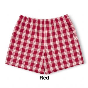 K&ouml;nnte beinhalten: Eine kurze Hose mit einem rot-wei&szlig;en Karomuster und einem Gitterdesign. Die Hose hat einen elastischen Bund und zwei Seitentaschen. Das Wort Red ist in schwarzer Schrift unter dem Kleidungsst&uuml;ck auf wei&szlig;em Hintergrund gedruckt.