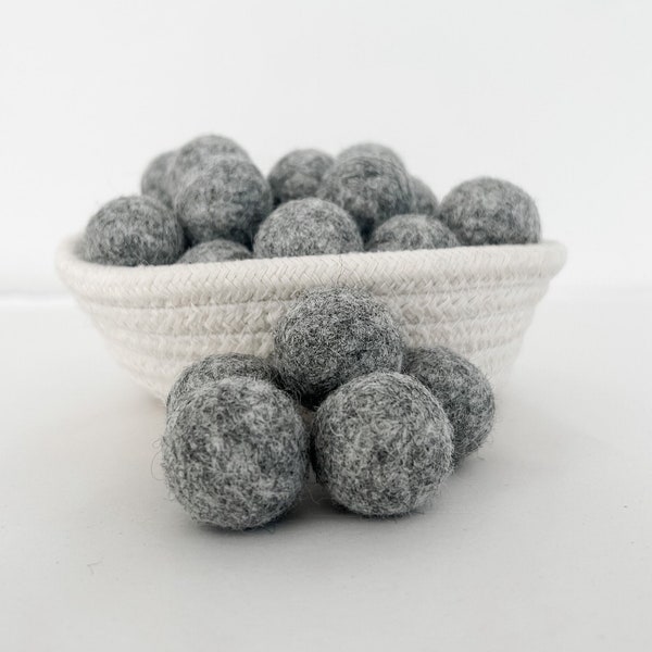 Heather Gray Felt Ball, 2.5 cm Felt Ball, DIY Felt Ball Garland, Gray Wool Felt Balls, Sensory Play, Flisat Loose Parts, DIY Baby Mobile