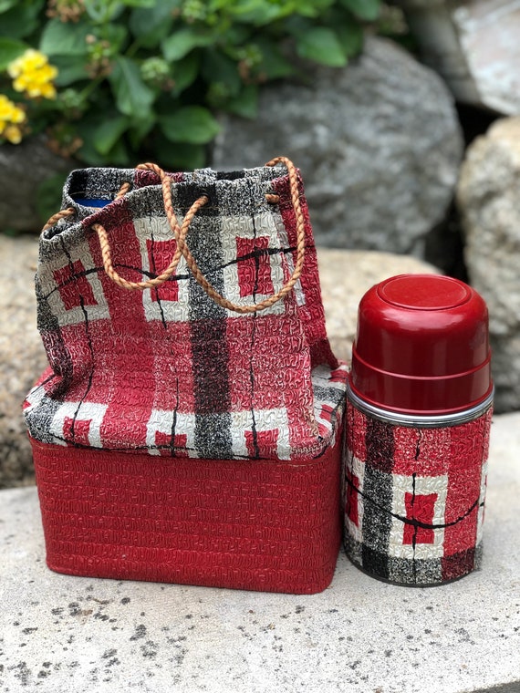 Vintage Thermos/red Plaid Thermos, Green Holiday Thermos/insulated Drink  Container/coffee Carrier/king Seeley Thermos/vacuum Sealed Drink 