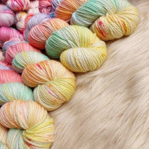 Unicorn Gelato Hand dyed Aran/worsted 100g 166m 100% superwash merino wool yarn image 3