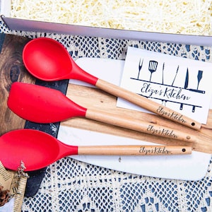 Gadget da cucina in silicone personalizzati, set regalo per la cottura al forno, spatola in silicone, utensili da cucina incisi, scatola regalo per utensili da cottura, regalo per la mamma