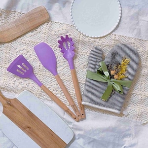 Personalisiertes Backset, 3-teiliges Silikon-Spachtel-Set, Gravur-Backwerkzeuge, Backwerkzeug, Holz-Silikon-Utensilien, Brautparty-Geschenk