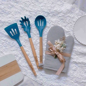 Personalisierte Hausbackwerkzeuge, 3er-Set Kochutensil mit Mikrowellenhandschuhe, Einweihungsgeschenk, Kochgeschenke, Vatertagsgeschenk