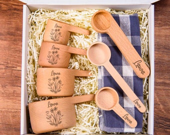 Engraved Measuring Cups, Personalized Coffee Spoon for Couple, Baking Gift Set, Cooking Gift Box, Bridal Shower Gift Box, Home Baking Gift