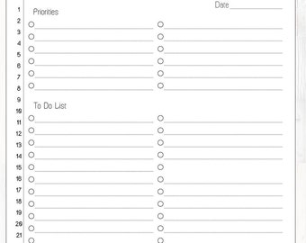 Op de afbeelding: Een zwart-witte printbare maandelijkse planner met een to-do-lijst en een sectie voor prioriteiten. De planner omvat de maanden januari tot en met december en een ruimte voor de datum.