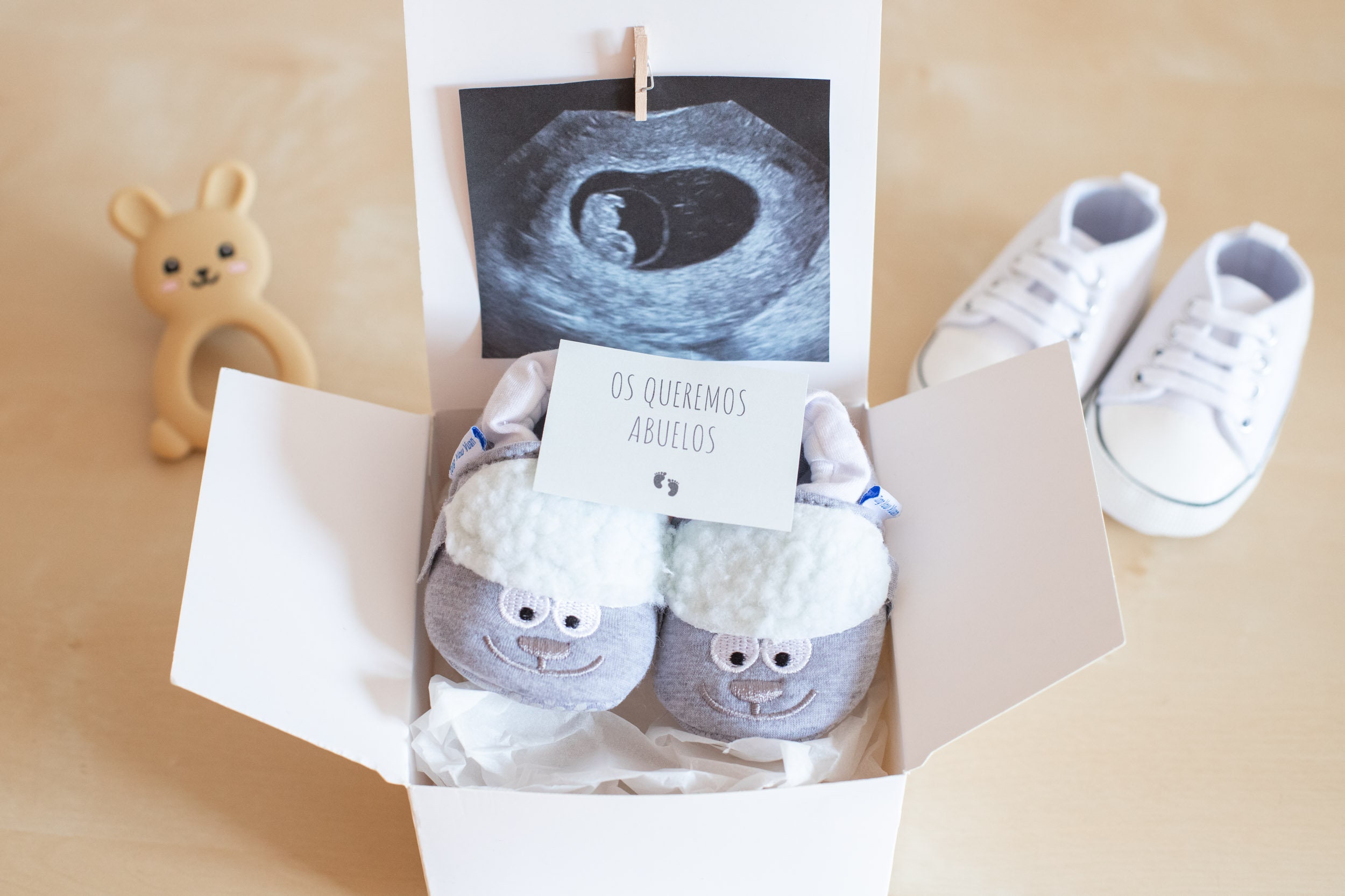 Hellobox® Set de regalo para nacimiento regalo para embarazadas taza de café de porcelana color rosa manta de bebé rosa y blanco 
