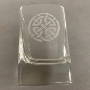 Small whisky glass. Celtic Whisky glass. Vintage Celtic dram glass. Celtic knot design