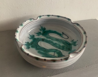Tintagel dragon ashtray. Vintage Cornish studio pottery ashtray. Hand painted round ceramic ashtray. Tintagel pottery