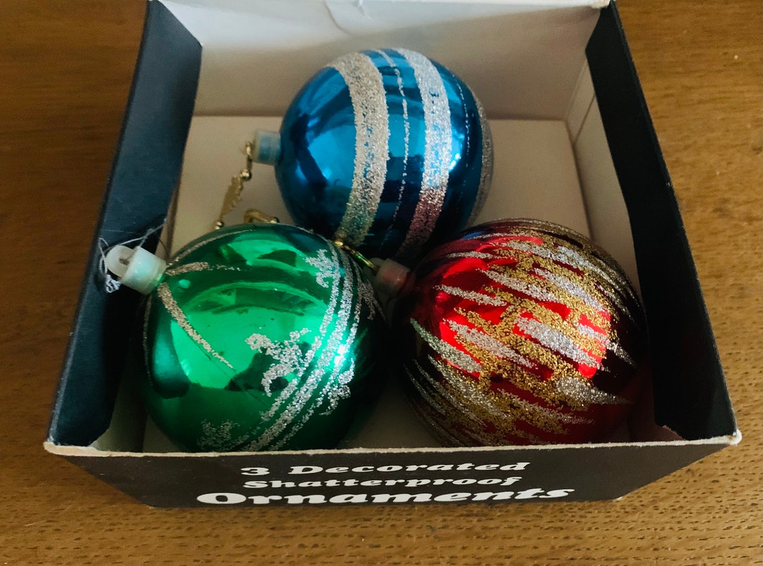 Vintage Christmas Tree Baubles Set of Three Etsy
