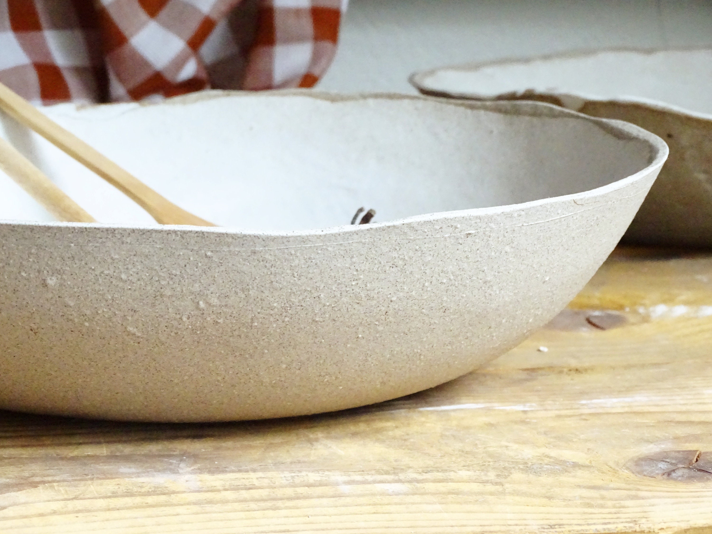 Extra Large Ceramic Deep Mixing Bowl Stoneware 26cm Diameter White 4.5 Litre