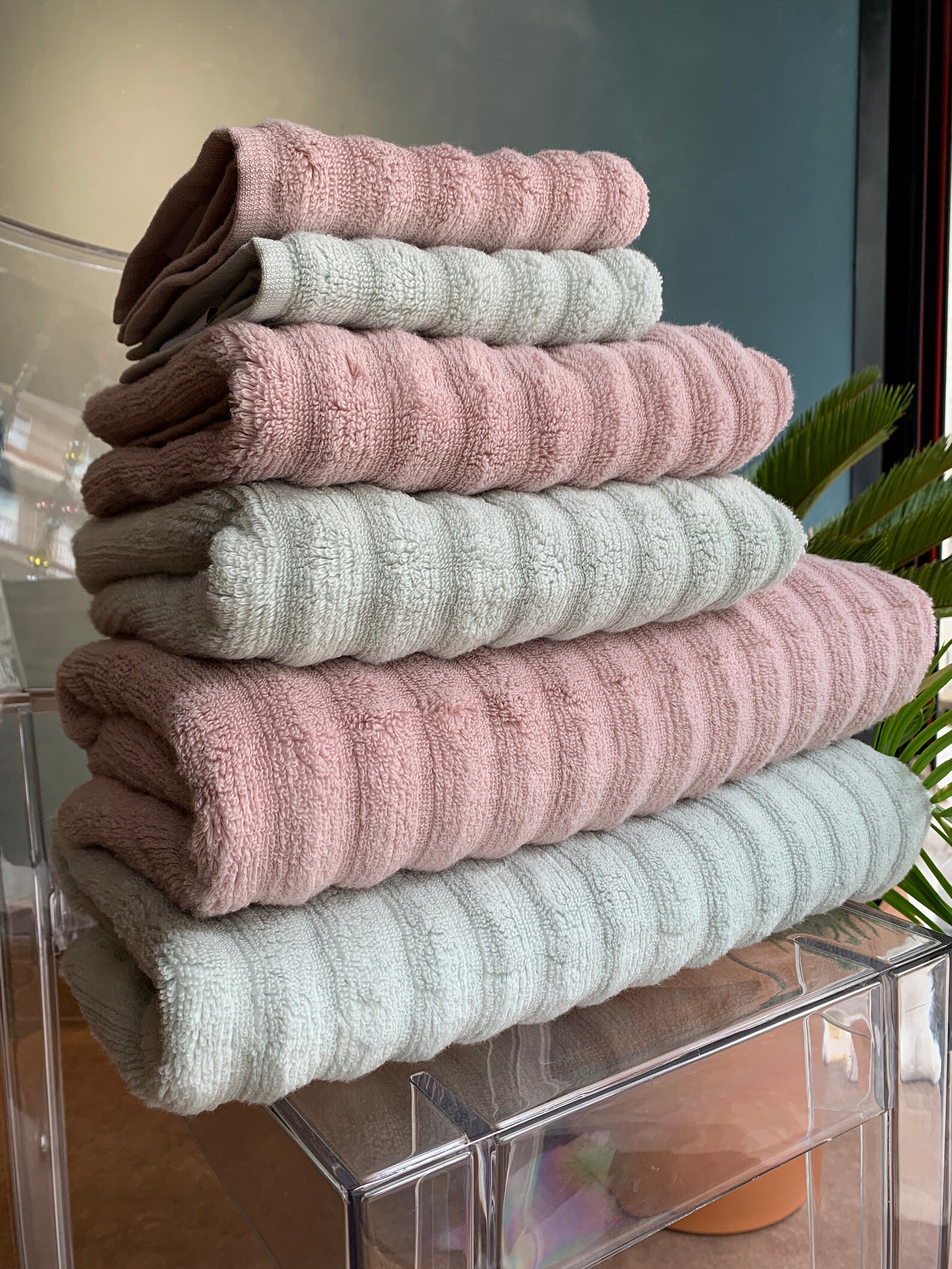 Toallas Baño NY Loft Pack 4 – 100% Algodón, 30x52 Pulgadas, 600 G/m², Secado Rápido, Color Verde, Certificado OEKO-TEX