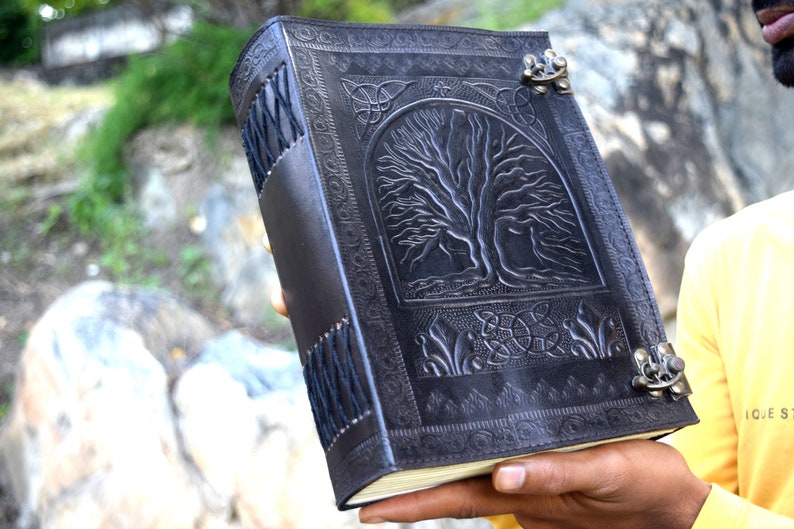 Large 600 Pages Leather Journal Tree of Life Journal Large Notebook Leather Diary Lined/Unlined Paper Vintage Leather Journal image 4