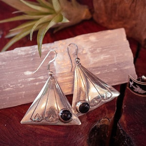 Sterling Silver and Onyx Triangle Drop Earrings - Vintage Silver Earring