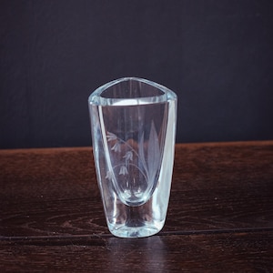 Strombergshyttan Crystal Vase Signed ~ Crafted in Sweden