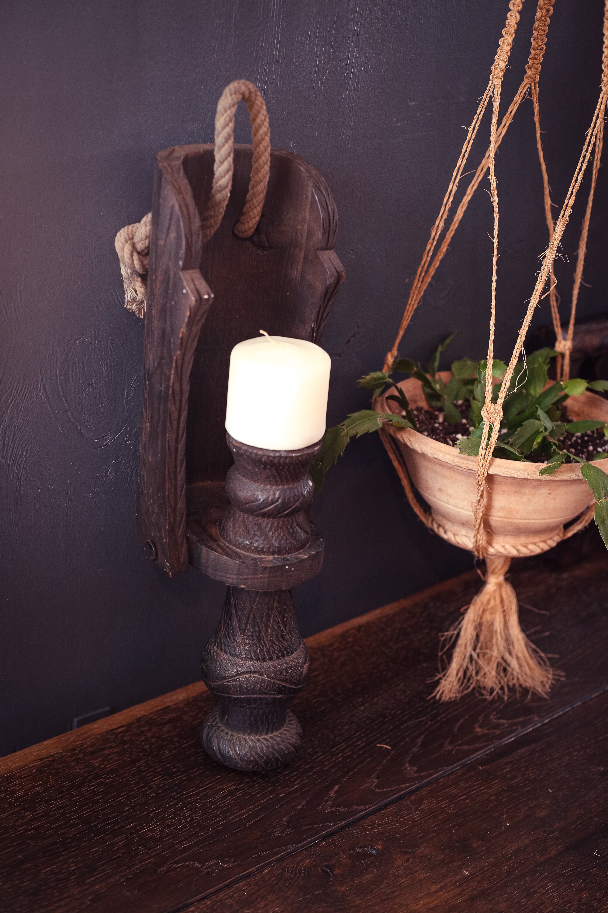 Soporte de vela de pilar de madera tallada a mano con cuerda | Etsy