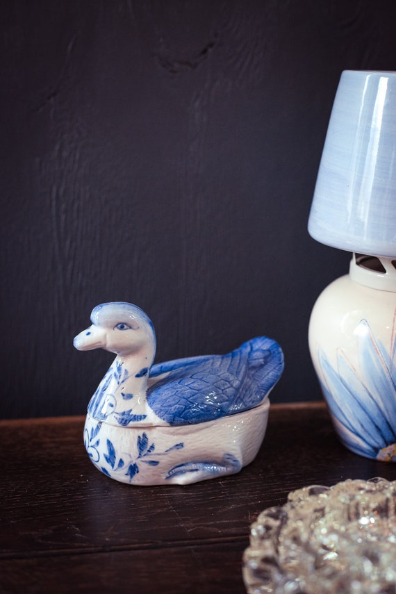 Blue White Ceramic Duck Covered Ring Dish - Vinta… - image 10