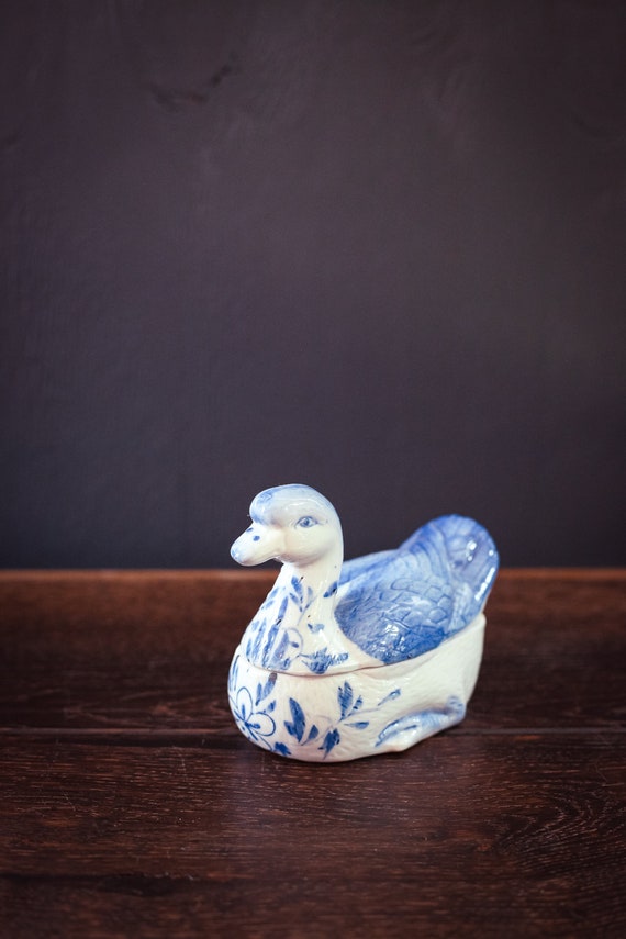 Blue White Ceramic Duck Covered Ring Dish - Vinta… - image 4