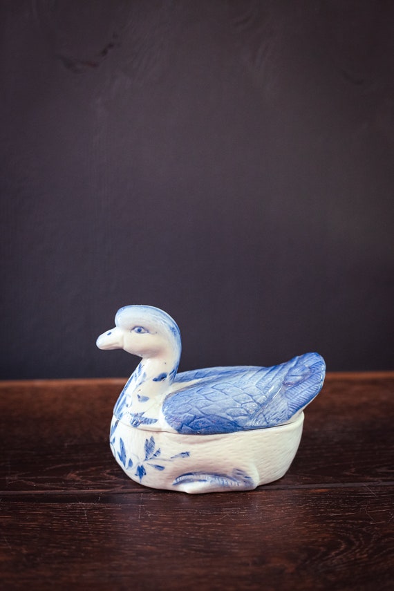Blue White Ceramic Duck Covered Ring Dish - Vinta… - image 3