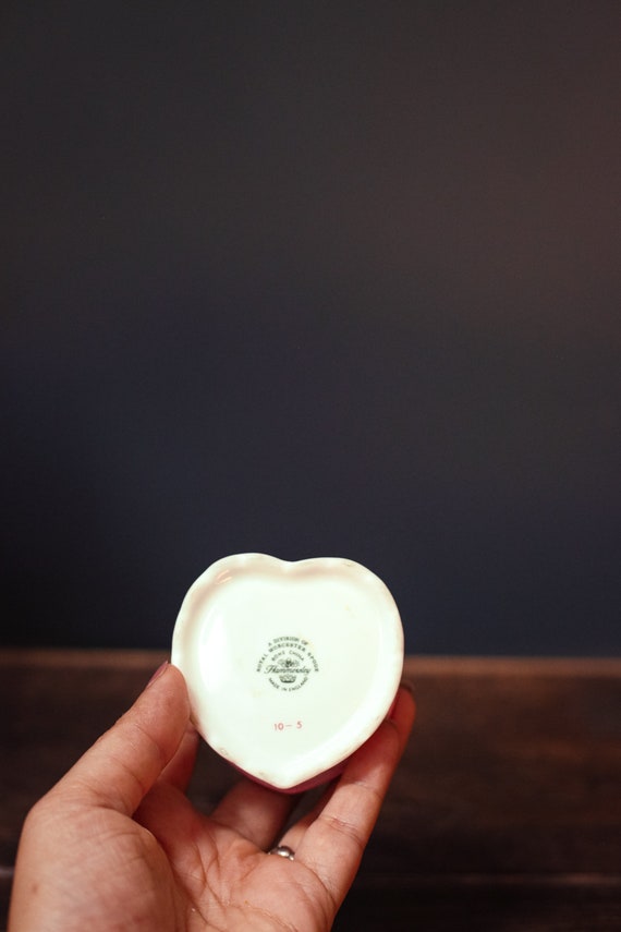 Rose Printed Heart Shaped Porcelain Lidded Ring D… - image 7
