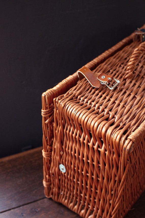 Large Wicker Rattan Picnic Basket with Organizer … - image 9