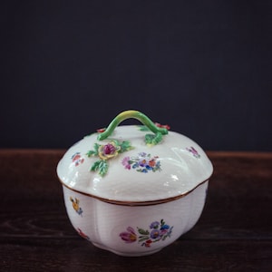 Plat bavarois à couvercle floral en porcelaine - sucrier à couvercle vintage